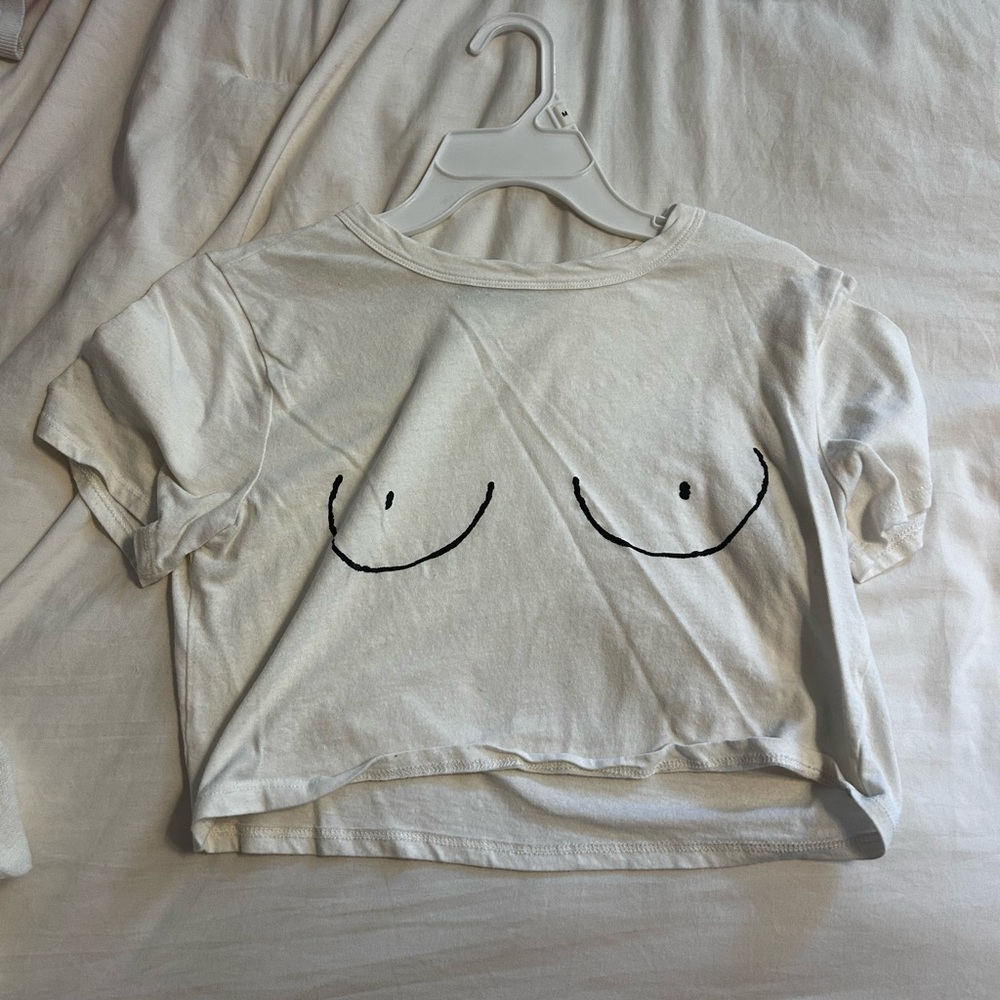 Fashion Nova White Short Sleeve Tee